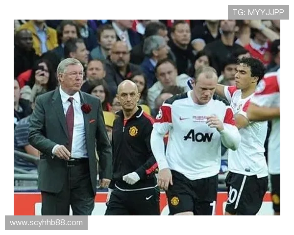 2010 年 1 亿欧签梅西还是 C 罗？鲁尼为何成备选？(2)